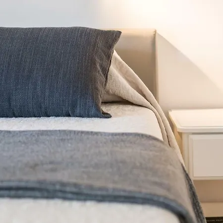 Lovelystay - Golden Cabanas View Appartement